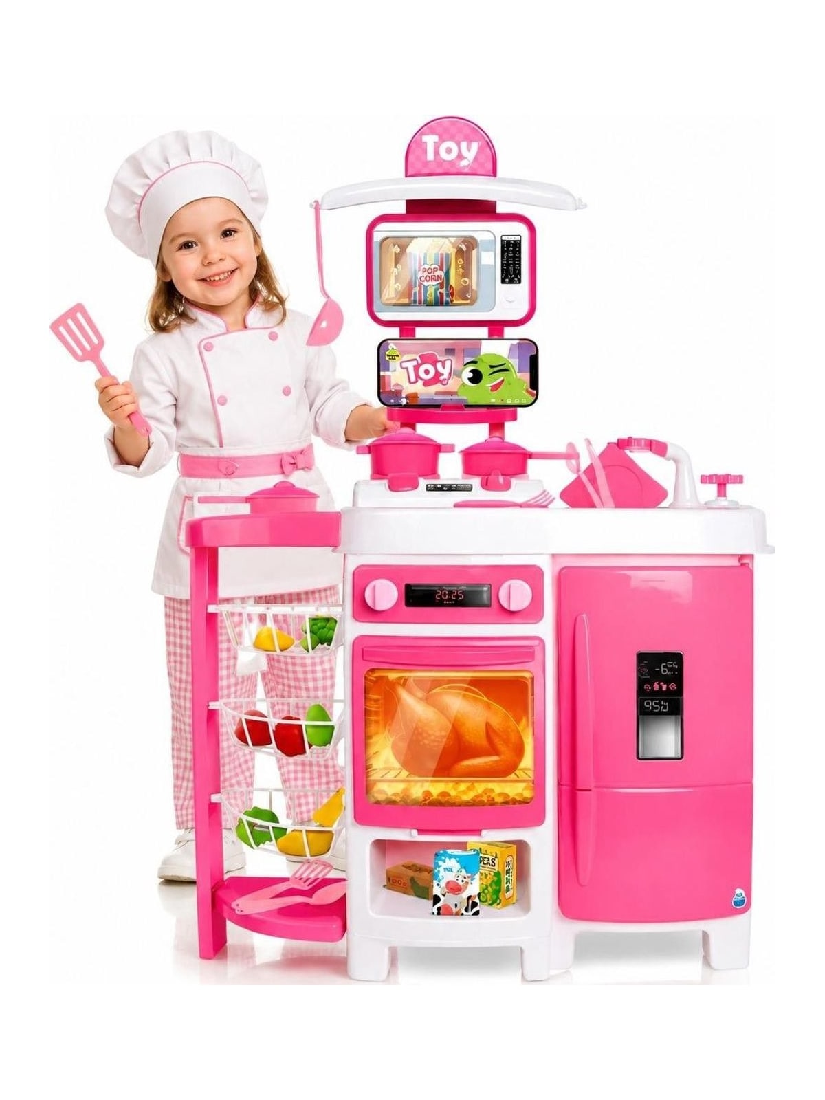 Cozinha infantil grande com geladeira, fogão, forno e micro-ondas